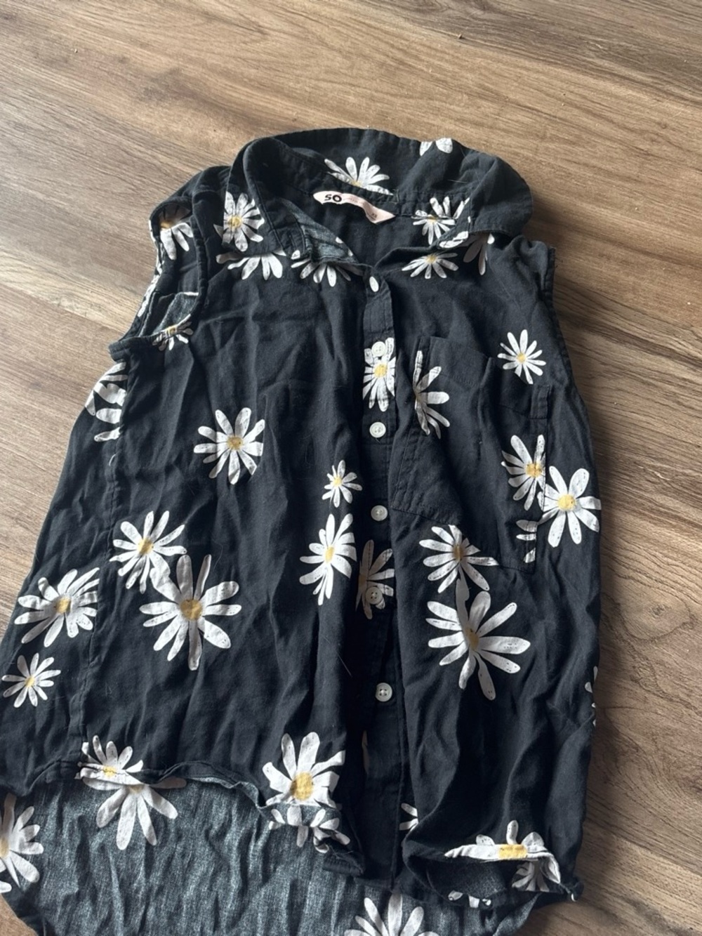 SO Black Daisy Print Button-Front Sundress